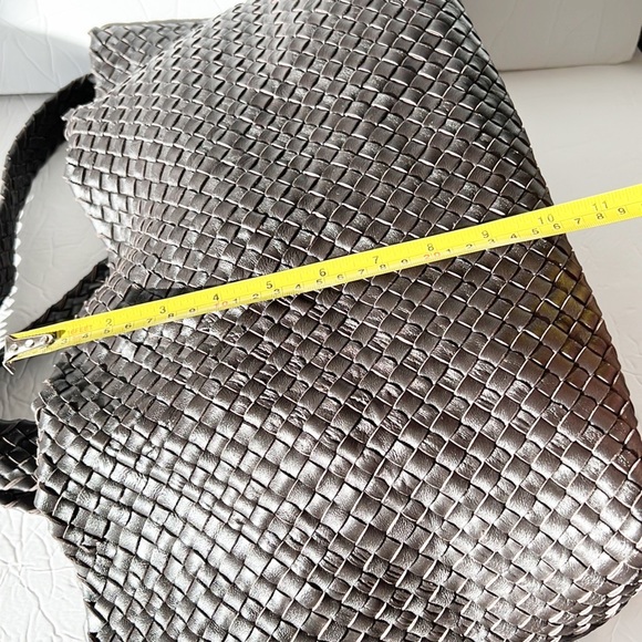 Ultra Soft Genuine Leather Large Tote - Picture 11 of 16